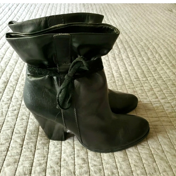 Nine & Co. Marissa Black Leather Booties - Picture 6 of 9